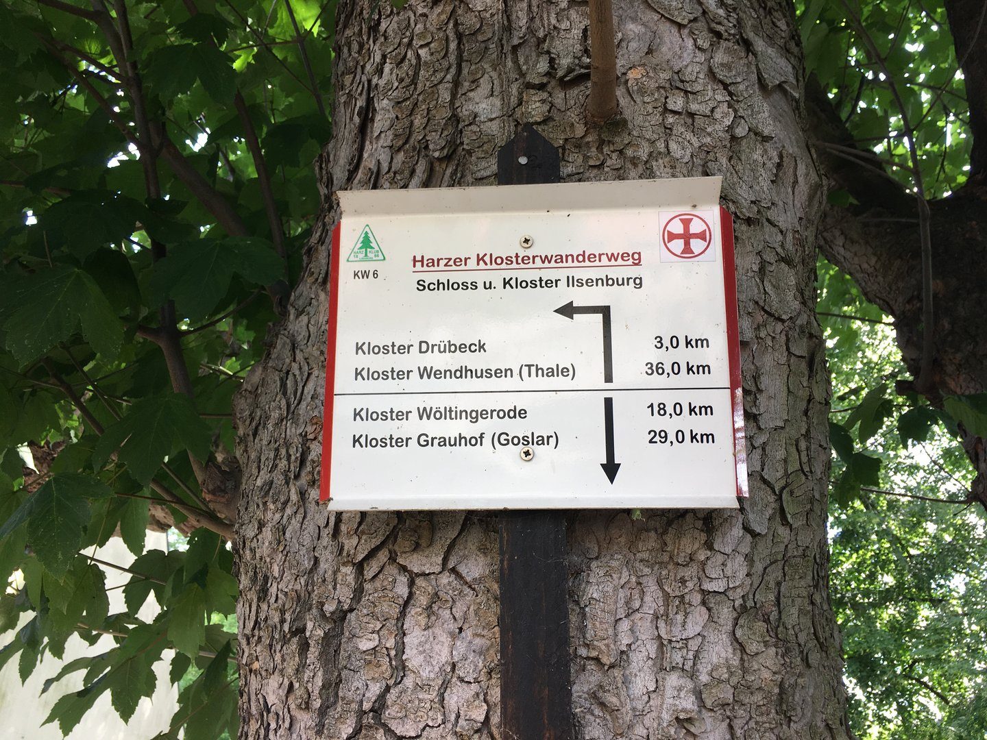 Hinweisschild für den Harzer Klosterwanderweg